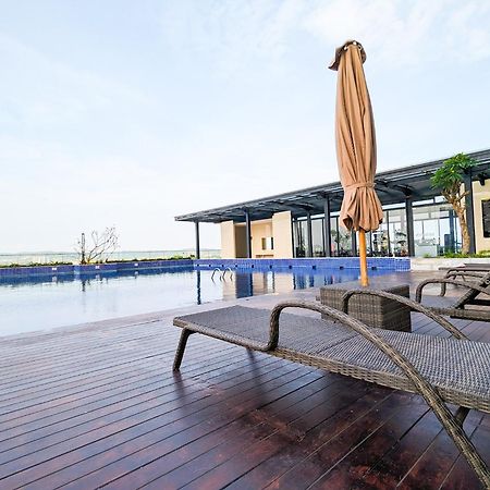 Lovina 1823 At Pollux Meisterstadt Batam Экстерьер фото