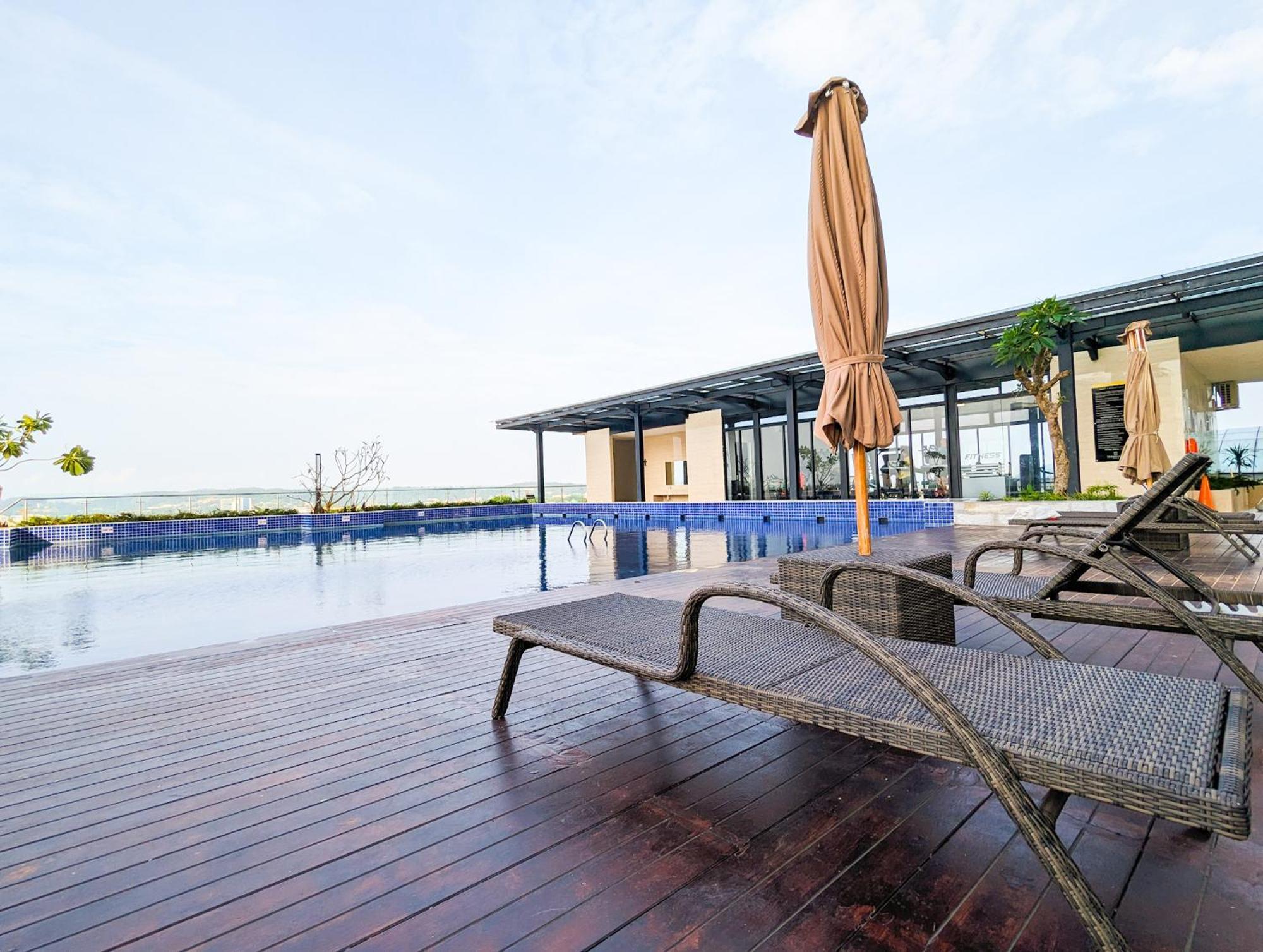 Lovina 1823 At Pollux Meisterstadt Batam Экстерьер фото